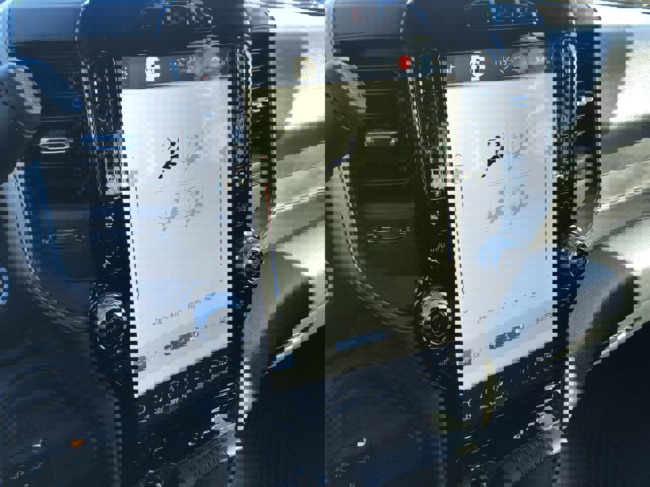 Used 2024 RAM 3500 Tradesman w/ Chrome Appearance Group image 22