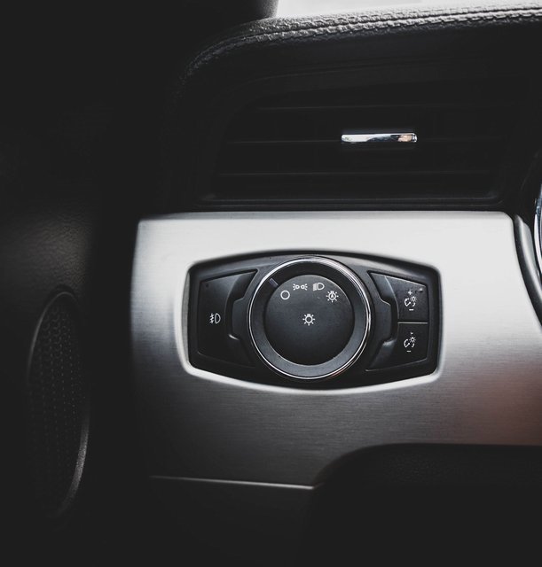 Used 2015 Ford Mustang GT Premium w/ Equipment Group 401A image 8