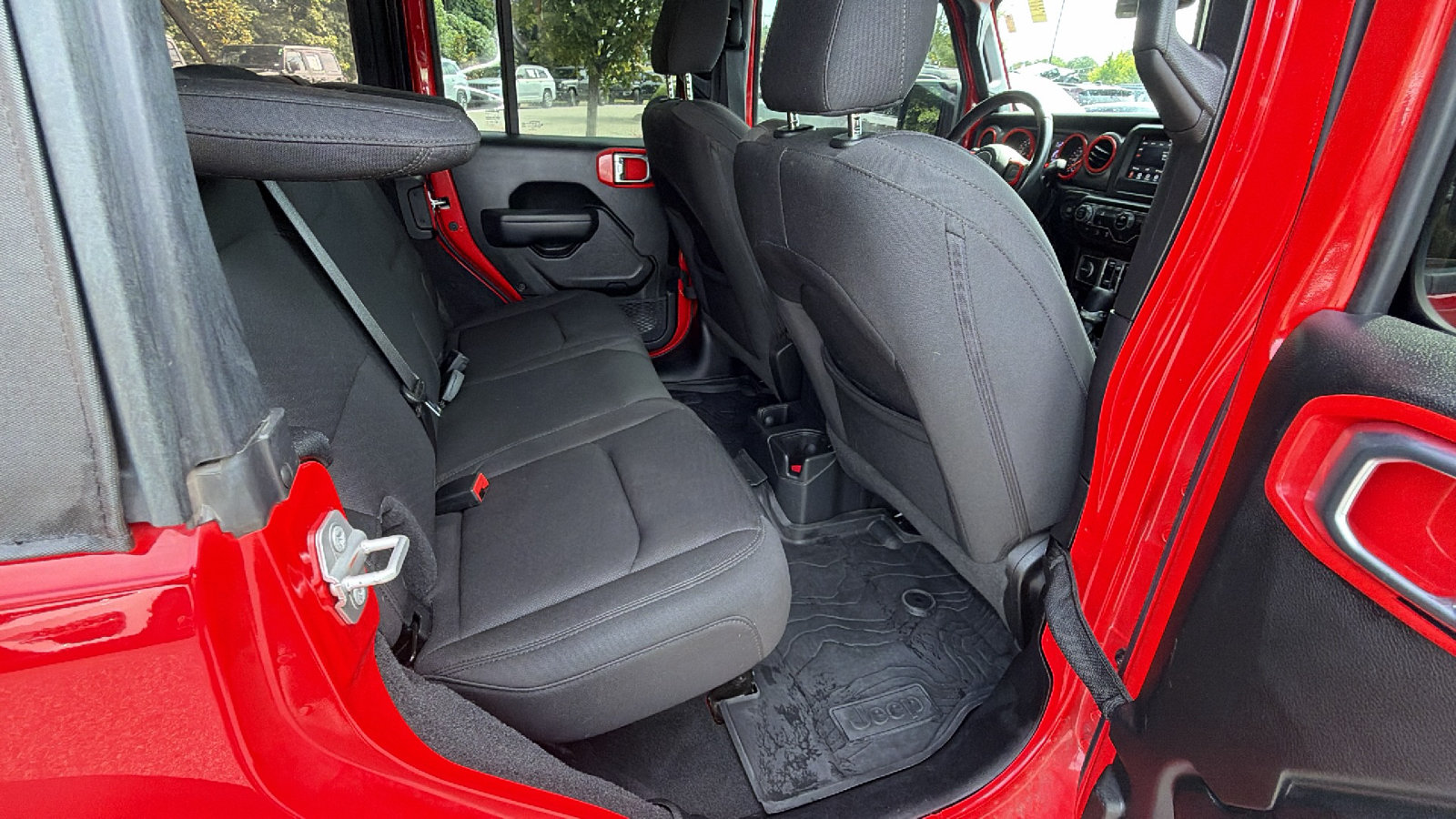 Used 2022 Jeep Wrangler Unlimited Sport AWD/4WD image 21