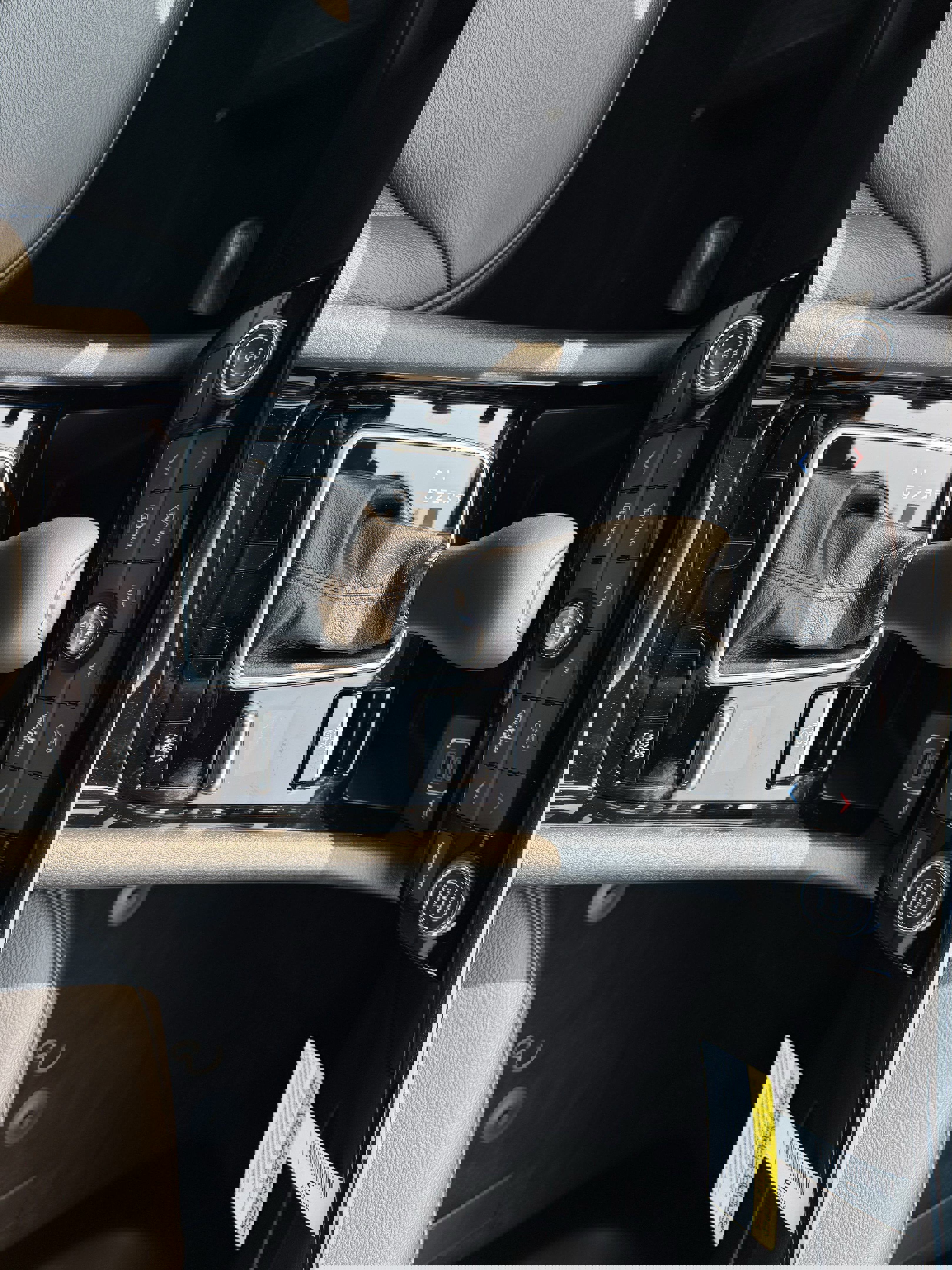 New 2025 Jeep Compass Limited w/ Sun & Sound Group image 21