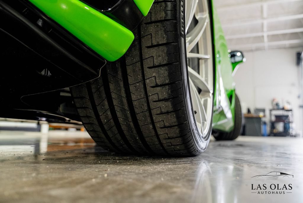Used 2026 McLaren 750S Spider RWD image 16
