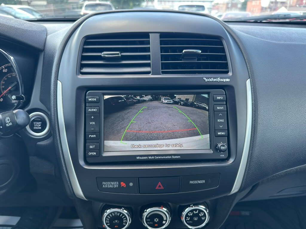 Used 2013 Mitsubishi Outlander Sport SE AWD/4WD image 15