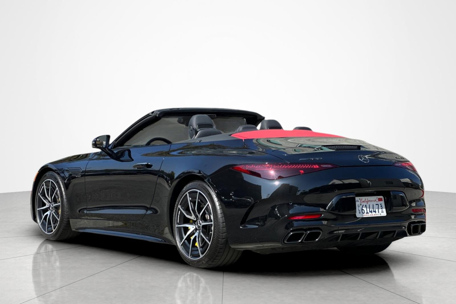 Used 2023 Mercedes-Benz SL 63 AMG 4MATIC image 3