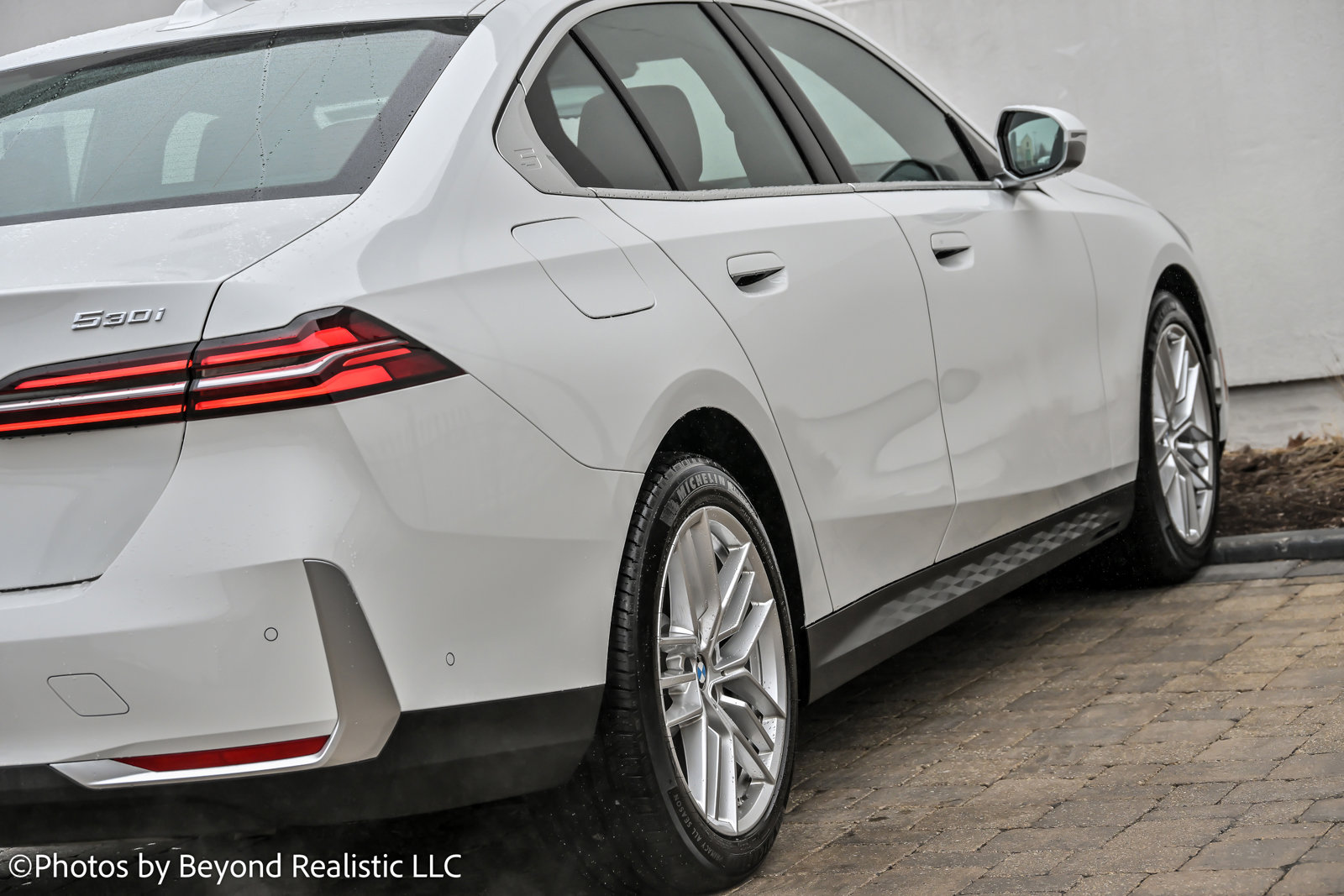 Used 2024 BMW 530i xDrive w/ Convenience Package AWD/4WD image 8