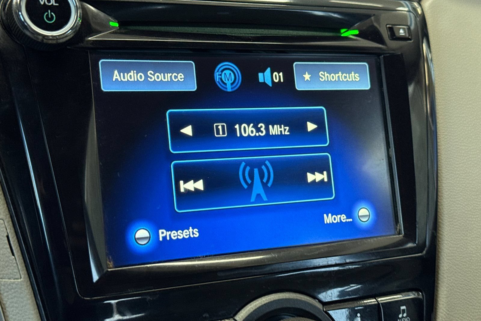 Used 2014 Honda Odyssey EX image 19