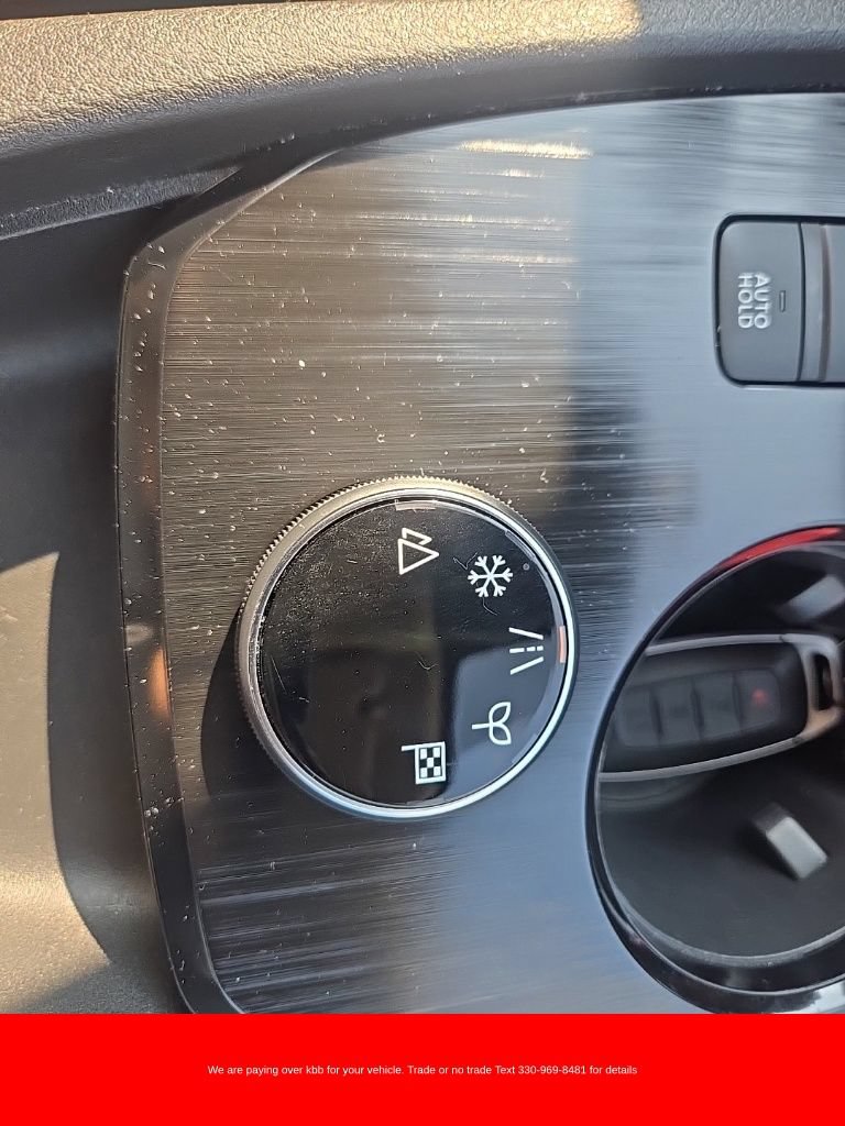 Used 2023 Nissan Rogue SV AWD/4WD image 19