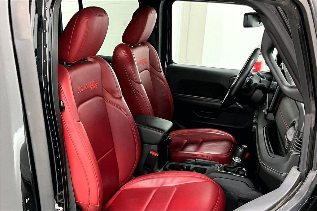 Used 2024 Jeep Wrangler Unlimited Rubicon 392 AWD/4WD image 9