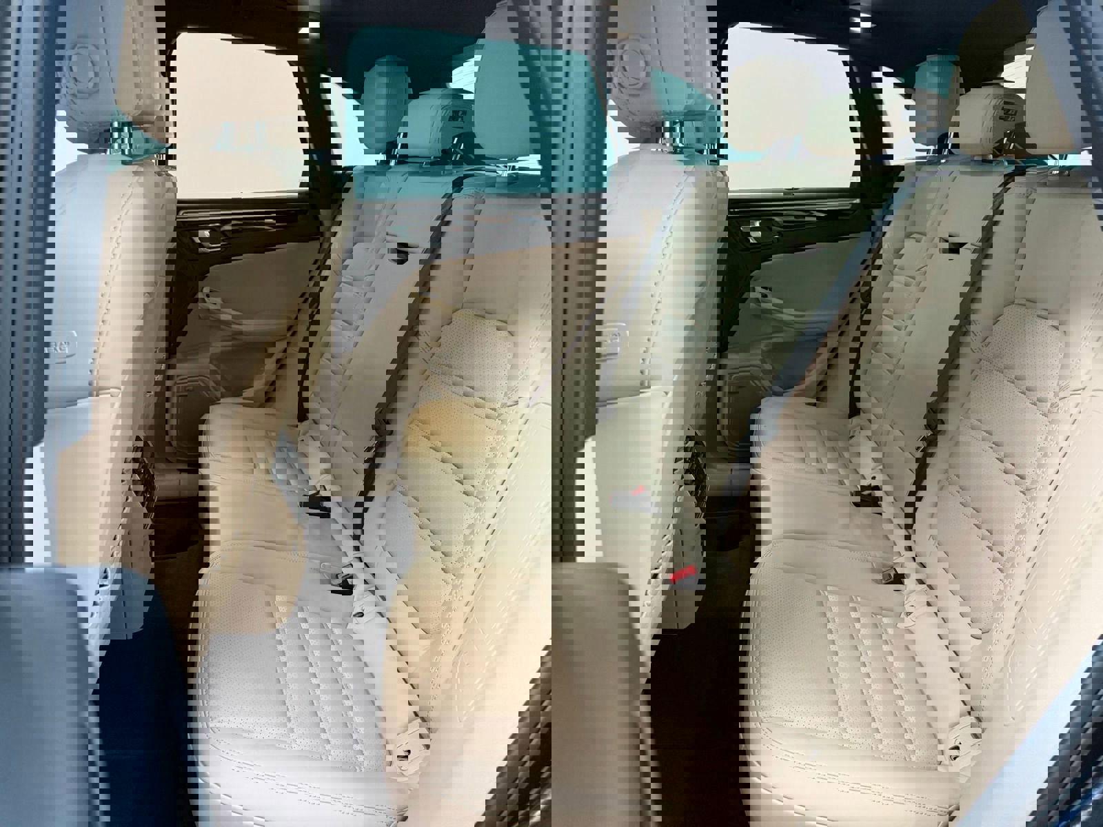 Used 2019 Porsche Macan S image 40