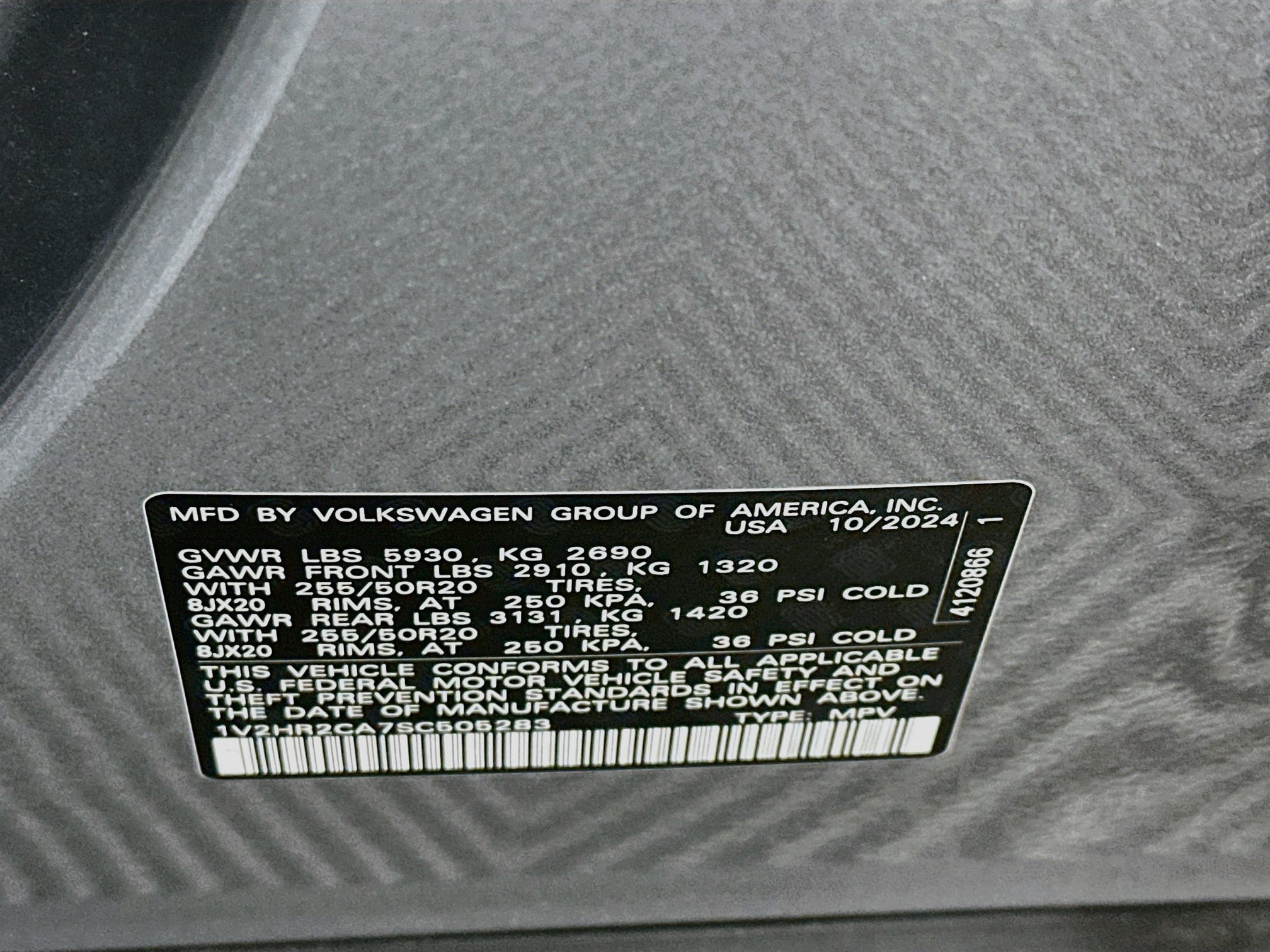 Used 2025 Volkswagen Atlas SE AWD/4WD image 12