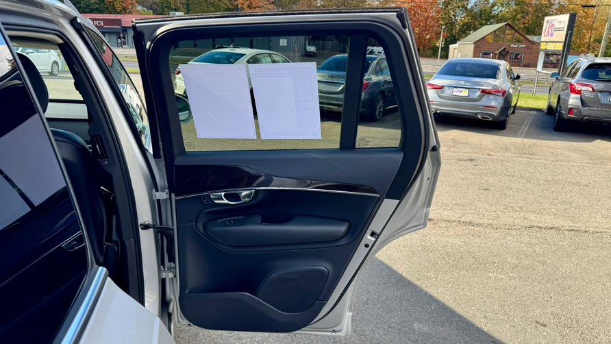 Used 2018 Volvo XC90 T5 Momentum w/ Momentum Plus Package image 17