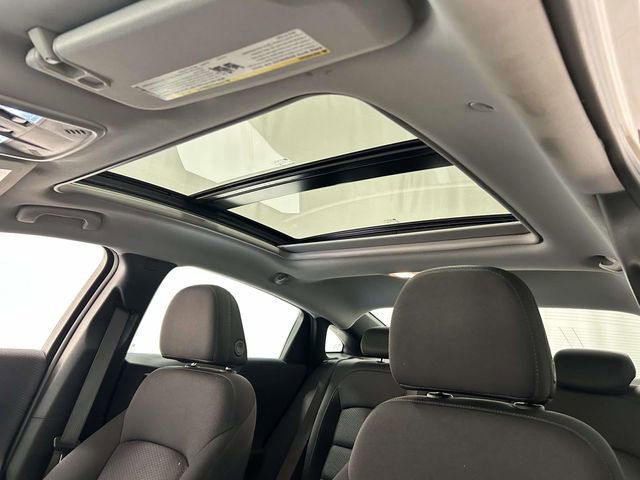 Used 2023 Chevrolet Malibu LT image 14