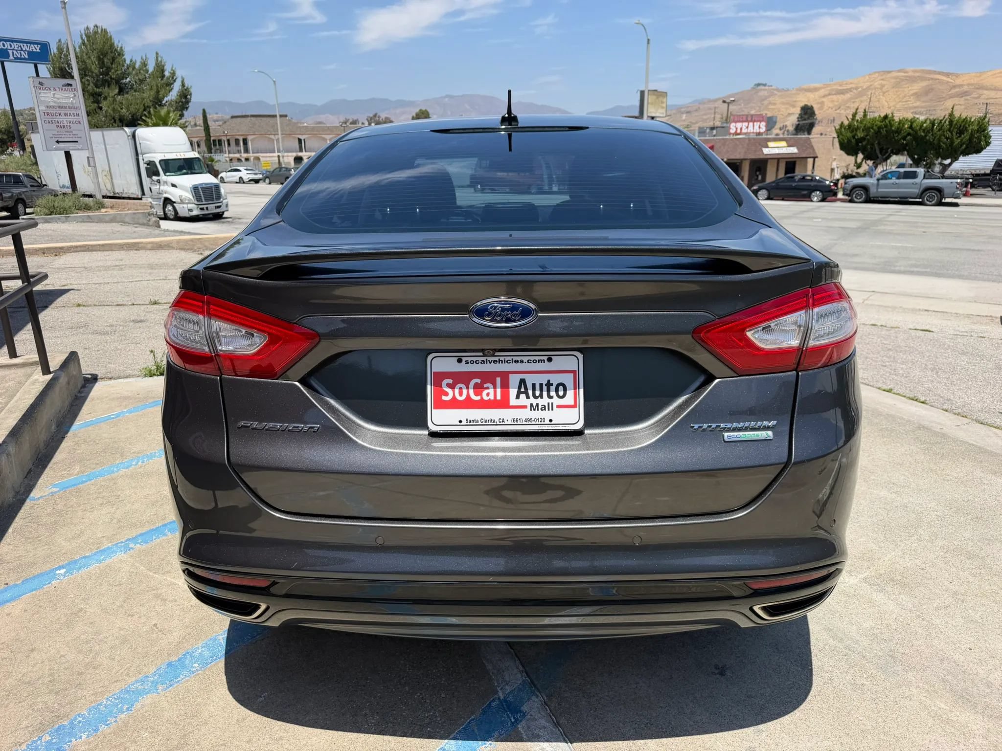 Used 2015 Ford Fusion Titanium FWD image 4