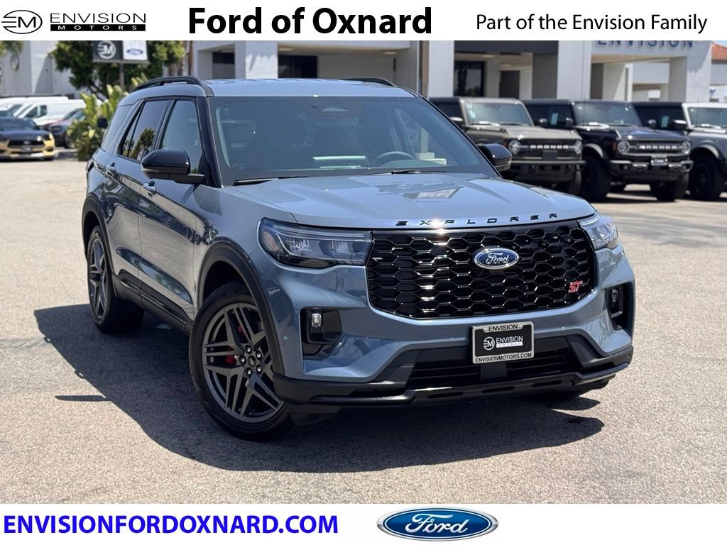 Used 2026 Ford Explorer ST RWD image 1