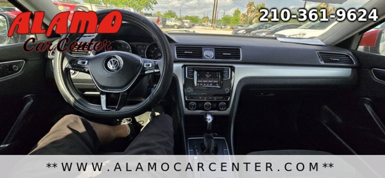 Used 2016 Volkswagen Passat 1.8T R-Line FWD image 33
