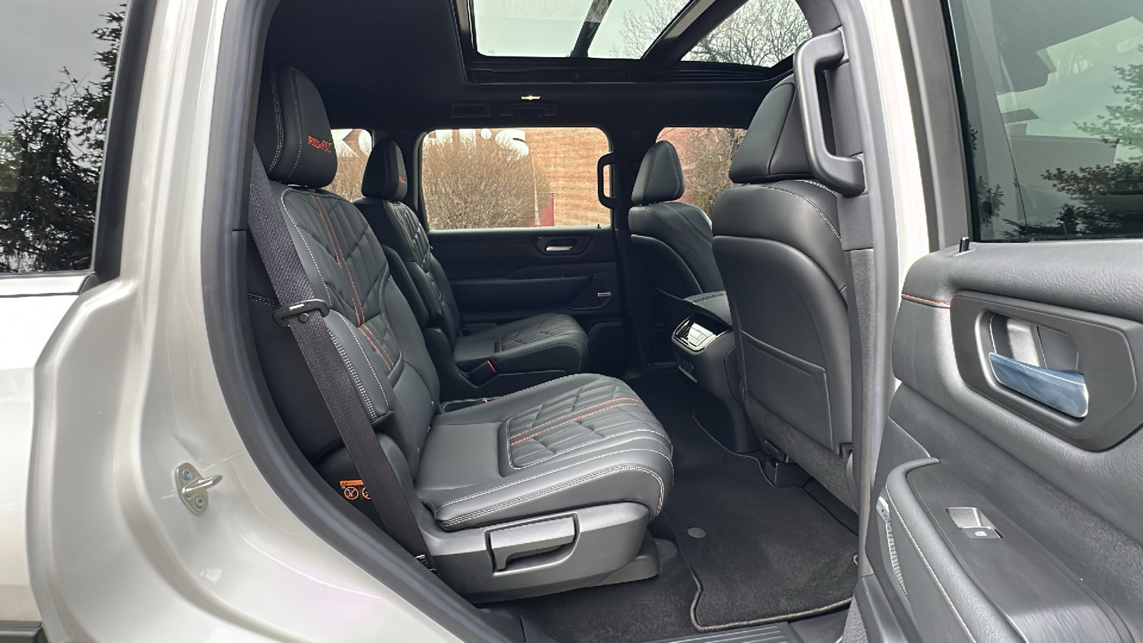 New 2026 Nissan Armada PRO-4X AWD/4WD image 11