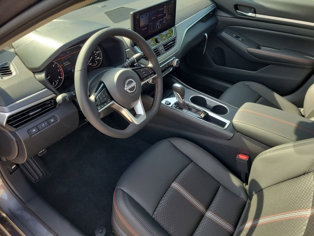 New 2026 Nissan Altima 2.5 SR FWD image 7