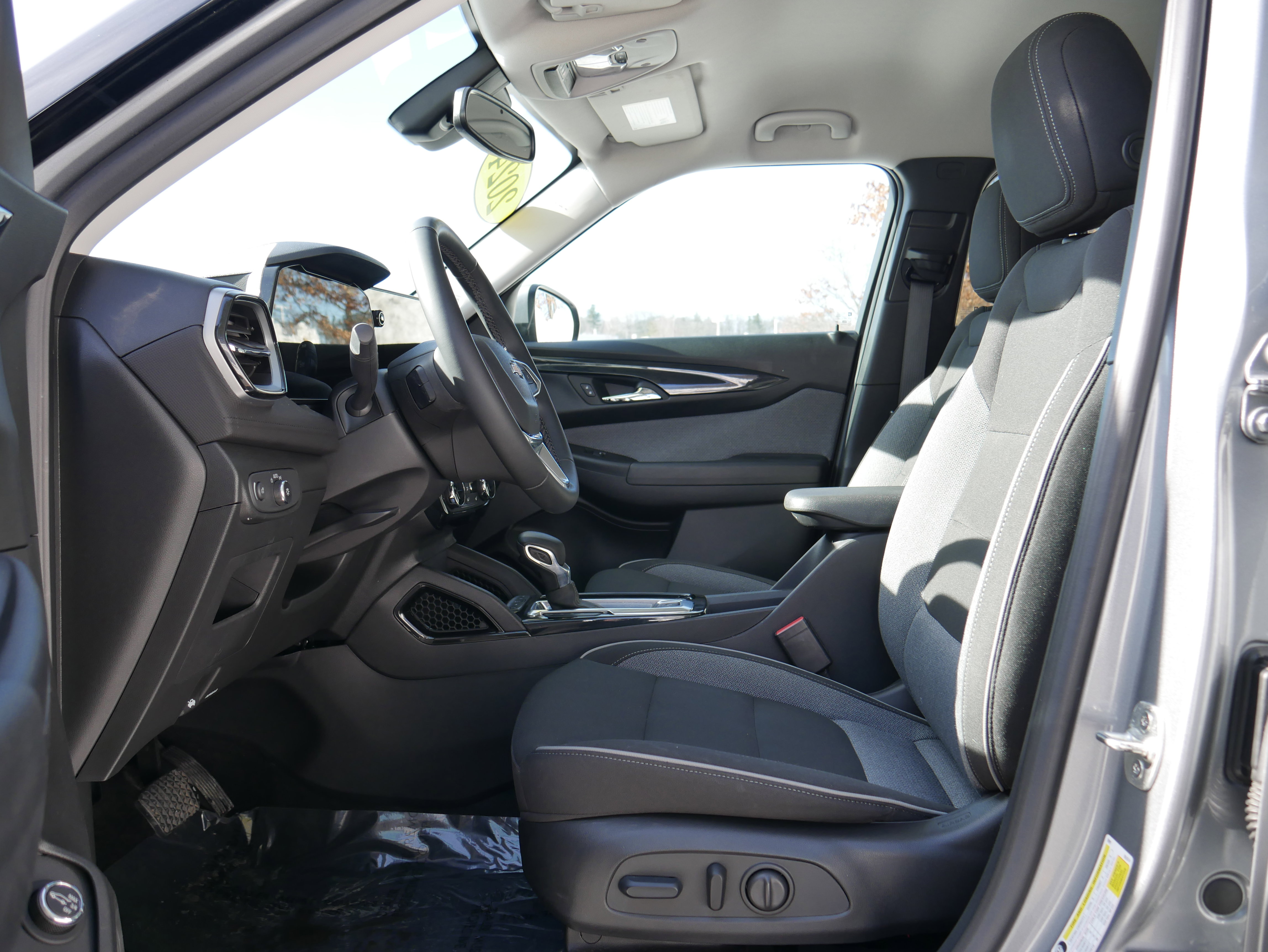 Certified 2024 Chevrolet TrailBlazer LT w/ Convenience Package image 12