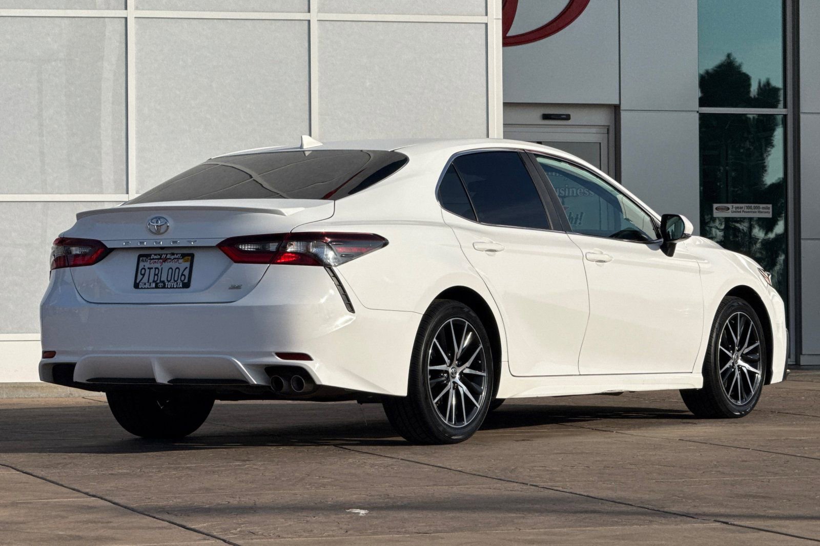 Certified 2023 Toyota Camry SE image 4