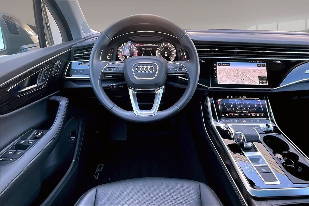 Used 2023 Audi Q7 3.0T Premium Plus AWD/4WD image 5