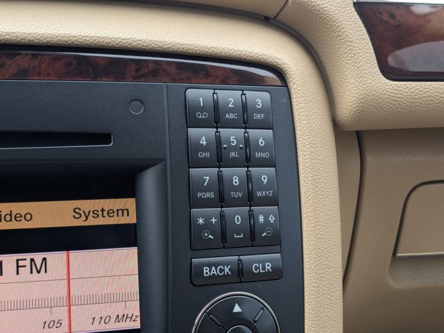 Used 2010 Mercedes-Benz R 350 4MATIC image 14