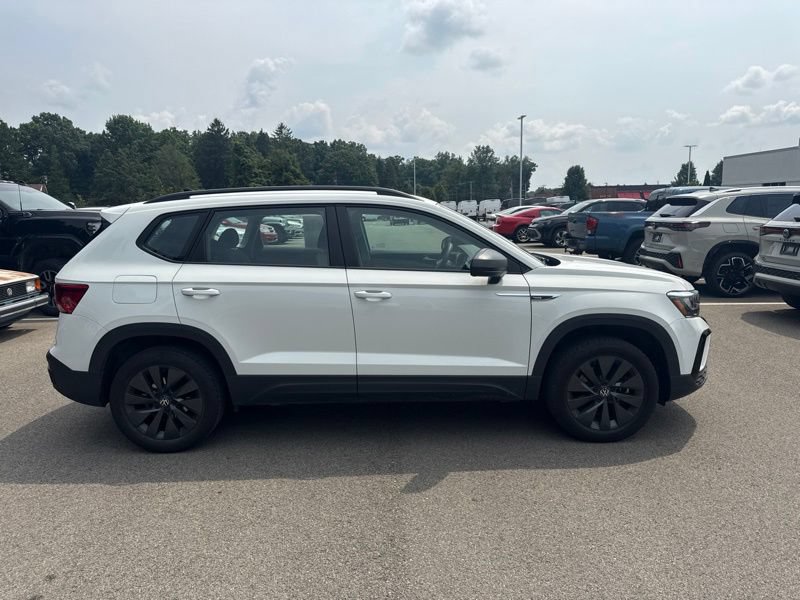Used 2023 Volkswagen Taos S FWD image 11