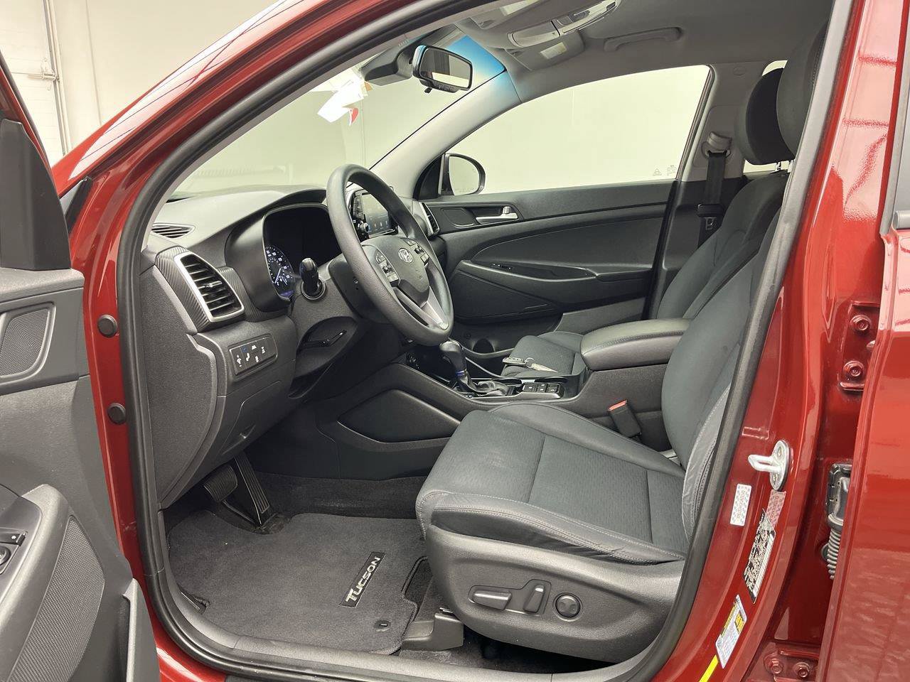 Used 2019 Hyundai Tucson Value w/ Cargo Package AWD/4WD image 3