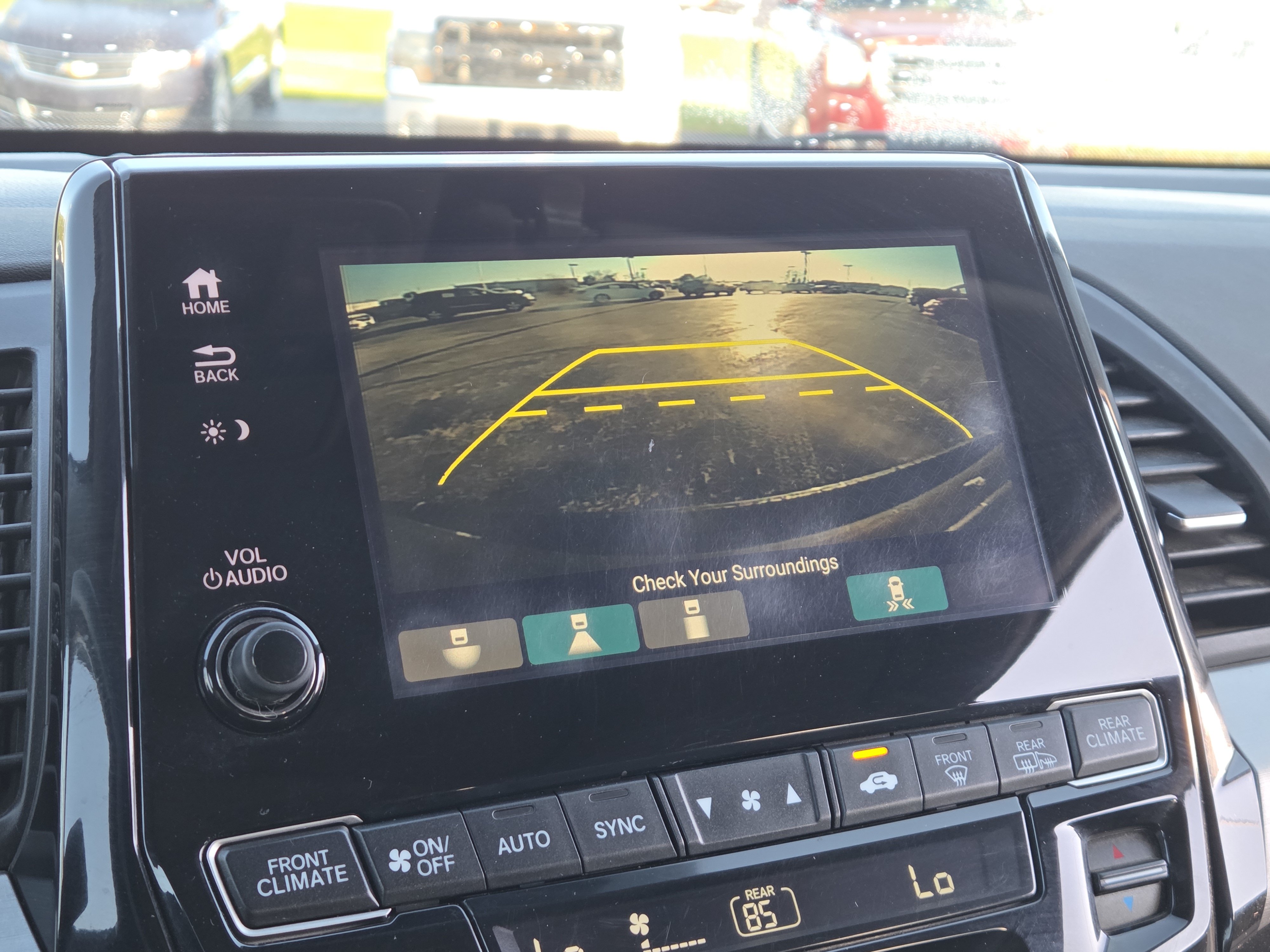 Used 2018 Honda Odyssey Touring image 8