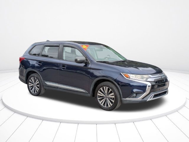 Used 2019 Mitsubishi Outlander ES FWD image 2