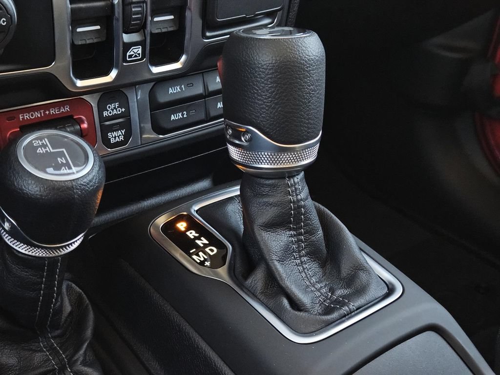New 2025 Jeep Wrangler Unlimited Rubicon w/ Safety Group AWD/4WD image 15