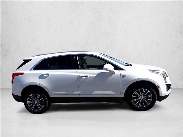 Used 2018 Cadillac XT5 Luxury w/ Driver Awareness Package AWD/4WD image 5