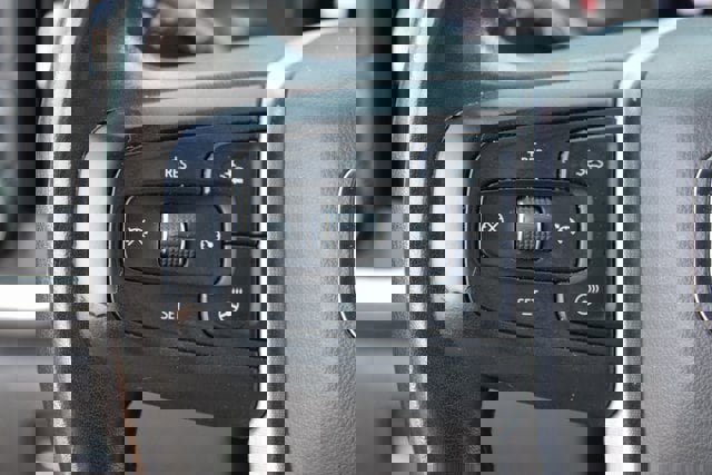 Used 2021 GMC Sierra 1500 SLT image 12