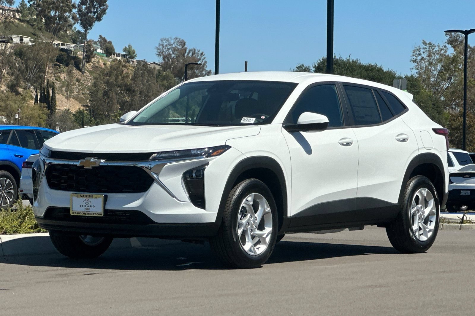 New 2026 Chevrolet Trax LS w/ LS Convenience Package FWD image 8