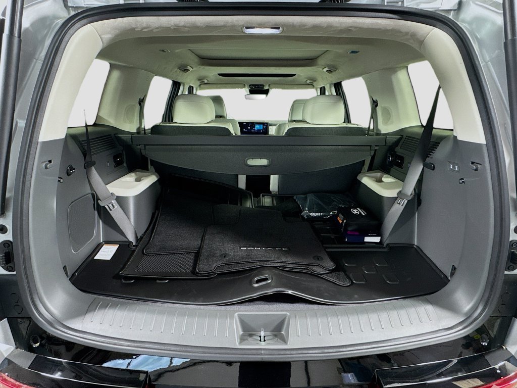 New 2026 Hyundai Santa Fe Calligraphy AWD/4WD image 28
