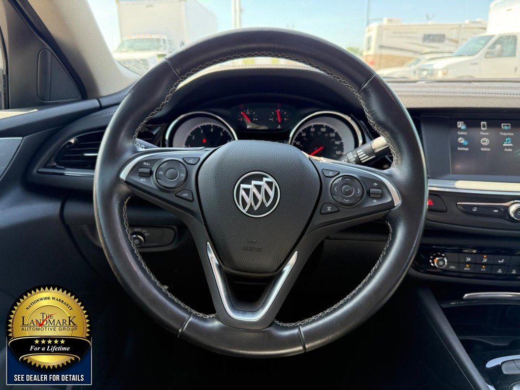 Used 2018 Buick Regal Preferred FWD image 16