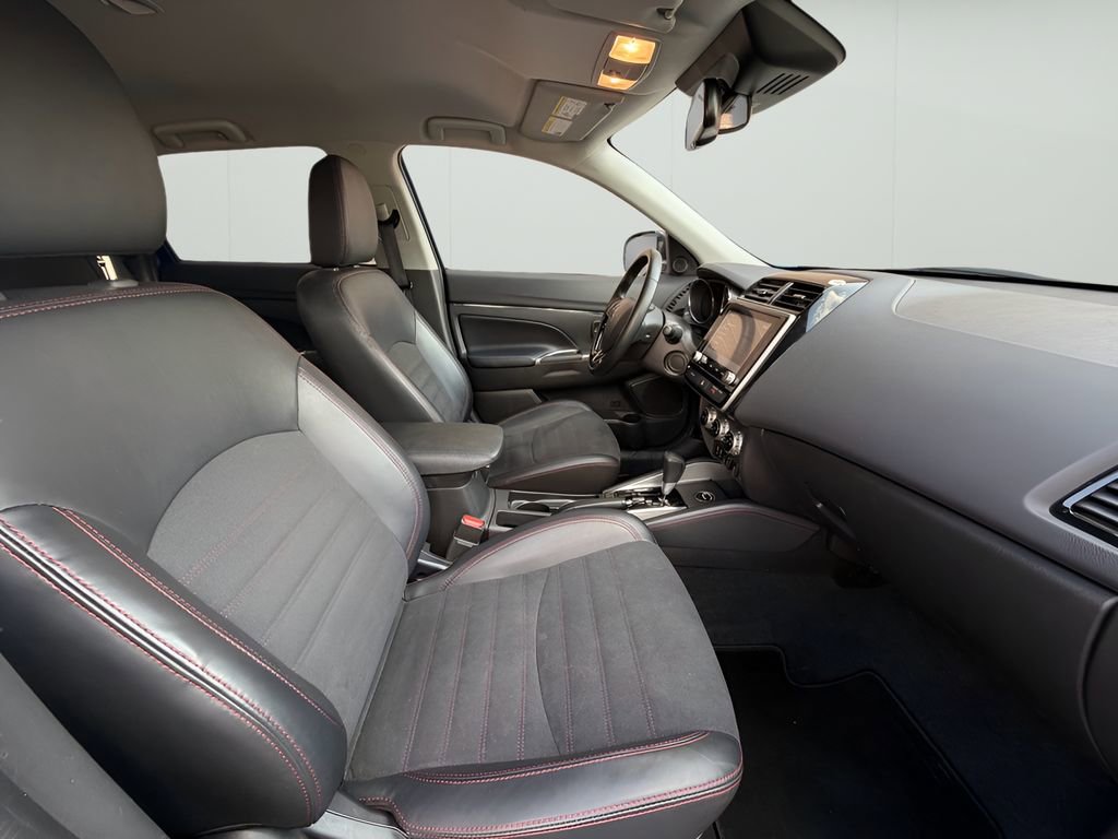 Used 2024 Mitsubishi Outlander Sport SE image 26