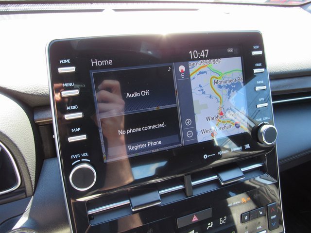 Used 2022 Toyota Avalon Limited image 16