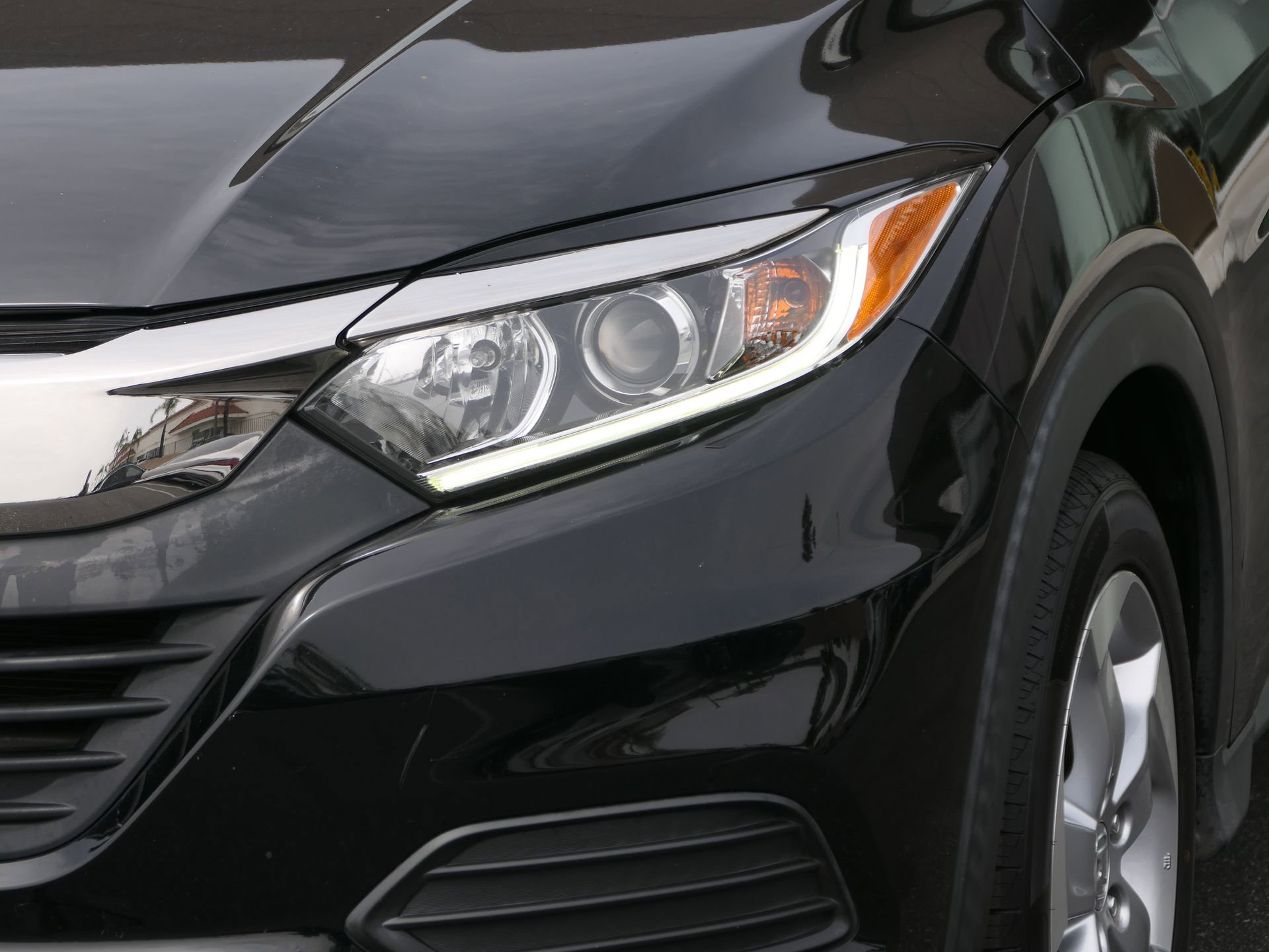 Used 2021 Honda HR-V LX image 9