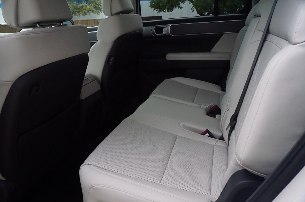 New 2027 Hyundai Santa Fe SEL w/ Tow & Go Package FWD image 19