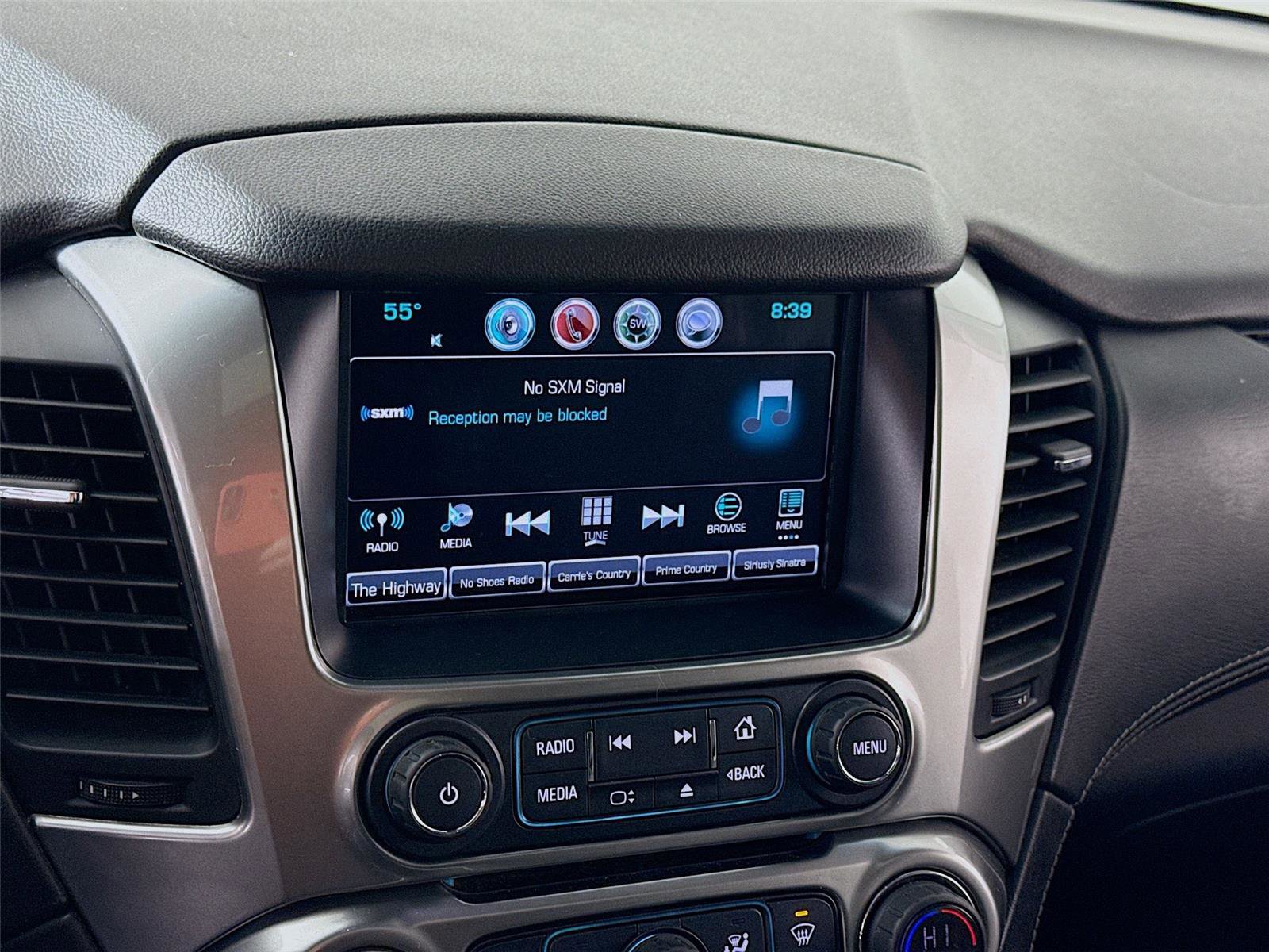 Used 2018 Chevrolet Suburban LT image 8