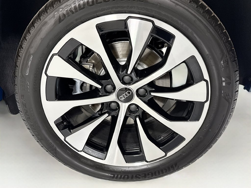 New 2026 Audi Q3 quattro 2.0T AWD/4WD image 30