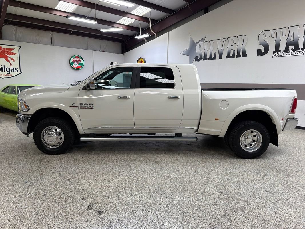 Used 2017 RAM 3500 Laramie Longhorn AWD/4WD image 3
