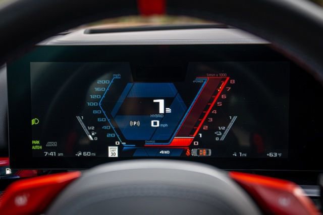 Used 2025 BMW M5 w/ Executive Package image 42