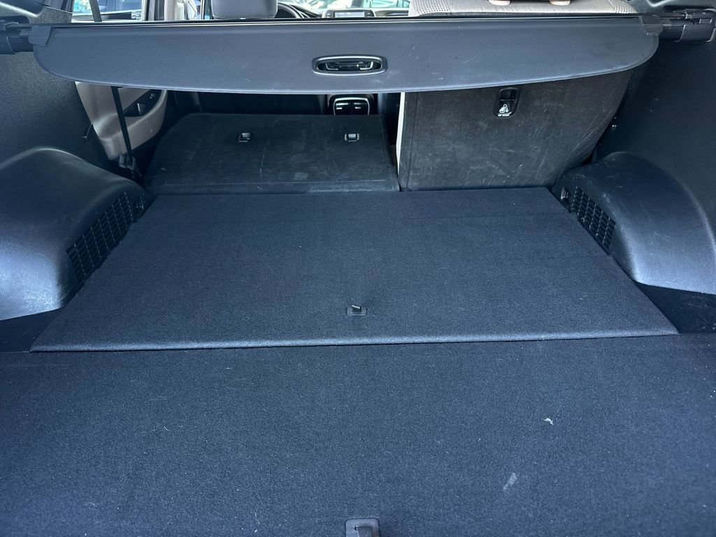 Used 2020 Hyundai Santa Fe SEL image 15