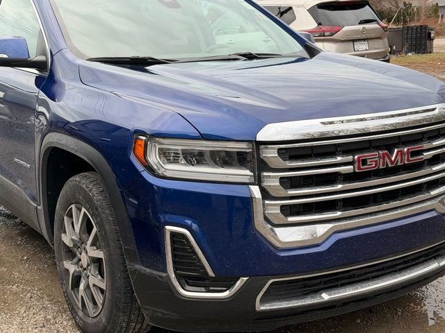 Certified 2023 GMC Acadia SLE w/ Driver Convenience Package image 3