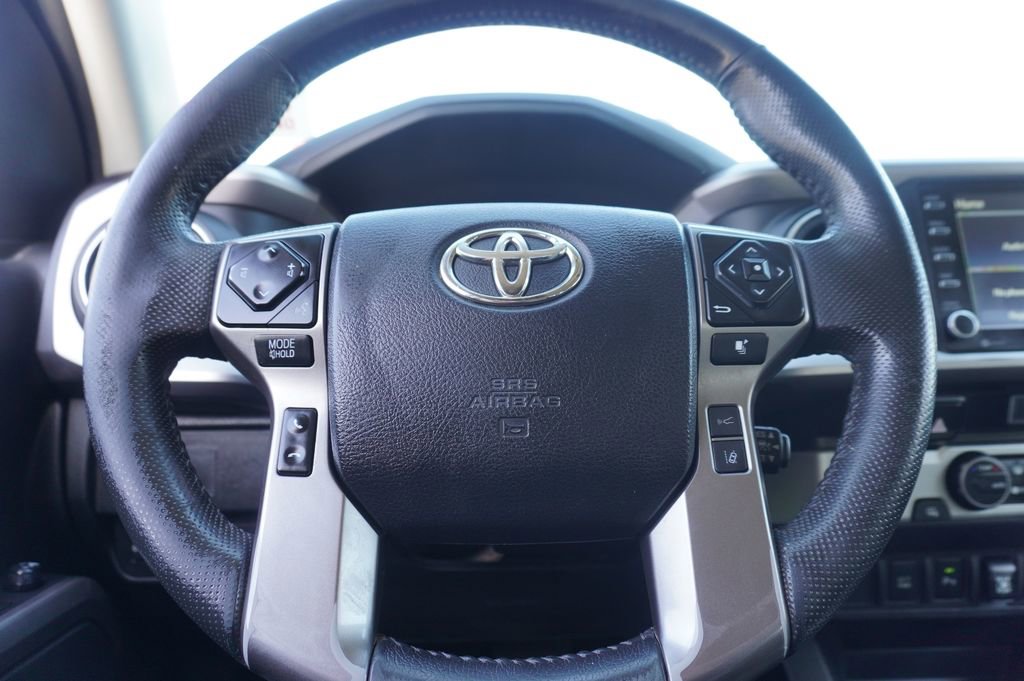 Used 2022 Toyota Tacoma SR5 RWD image 23