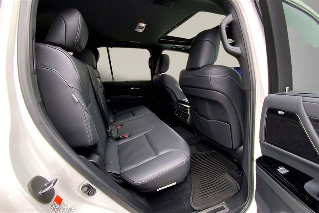 Used 2023 Lexus LX 600 4WD w/ Appearance Package image 20