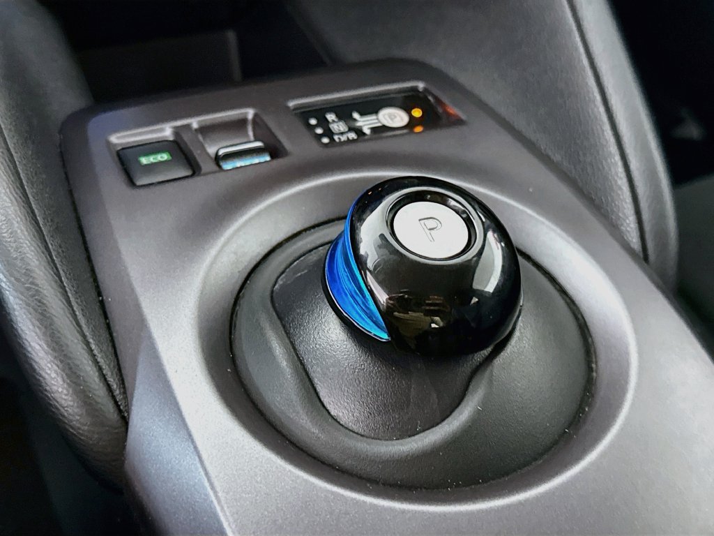 Used 2022 Nissan Leaf S FWD image 10