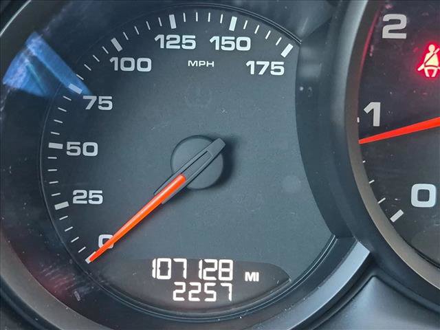 Used 2018 Porsche Macan AWD/4WD image 13