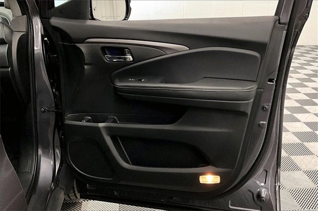 Used 2022 Honda Ridgeline RTL-E image 19