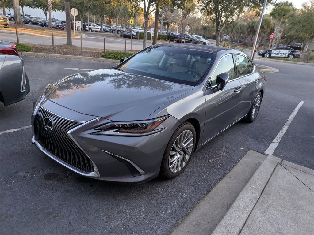 Used 2021 Lexus ES 350 Ultra Luxury image 3